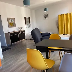Superbe Studio 35m2 Centre Calme Et Ajouré , Millau France