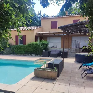 Séjour chez l'habitant 25m2 Avec Piscine Et Spa, Proche Iter Et Cadarache, Valensole